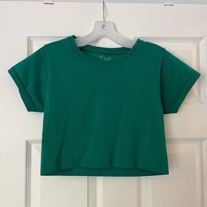 Woman’s aerie cropped athletic top